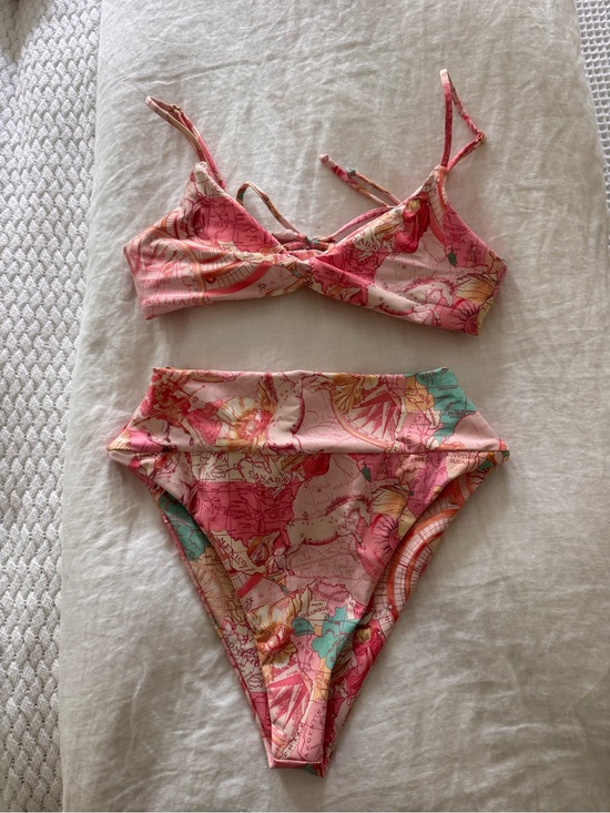 Skatie Other - Skatie High-Waist Pink Floral Map Print Bikini Set